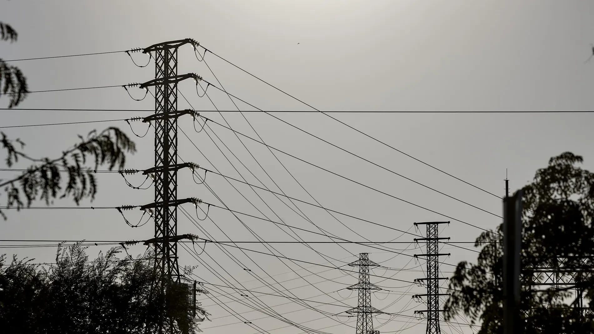La factura de la luz subirá un 30% este verano independientemente de que EE UU e Irán alcancen un acuerdo de paz