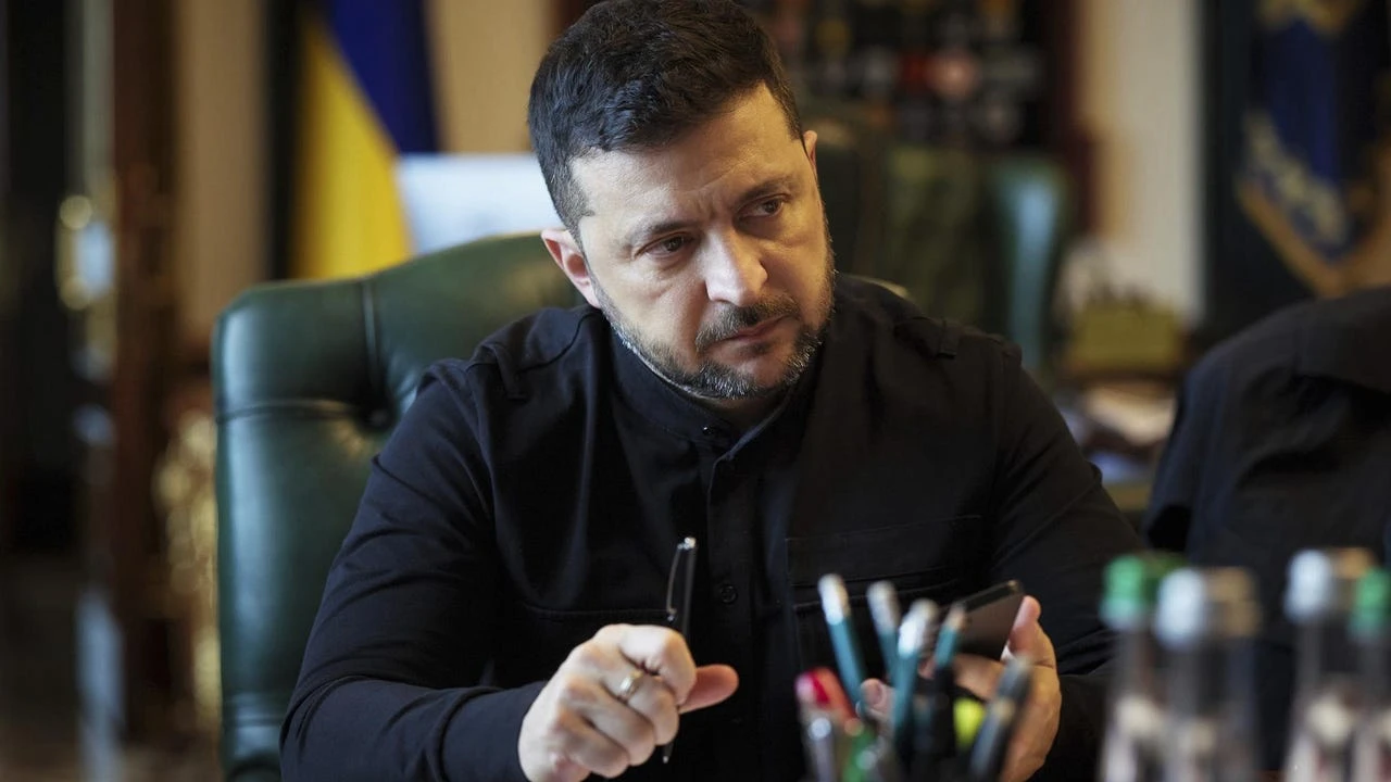 Zelenski quiere subirse a la 