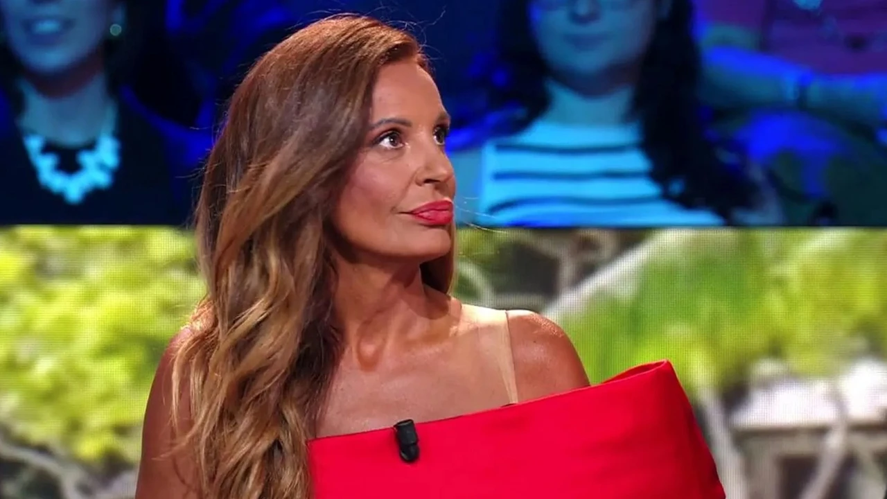 Sonia Monroy llora al escuchar mentiras sobre la muerte de su hermana: su lacrimógena defensa