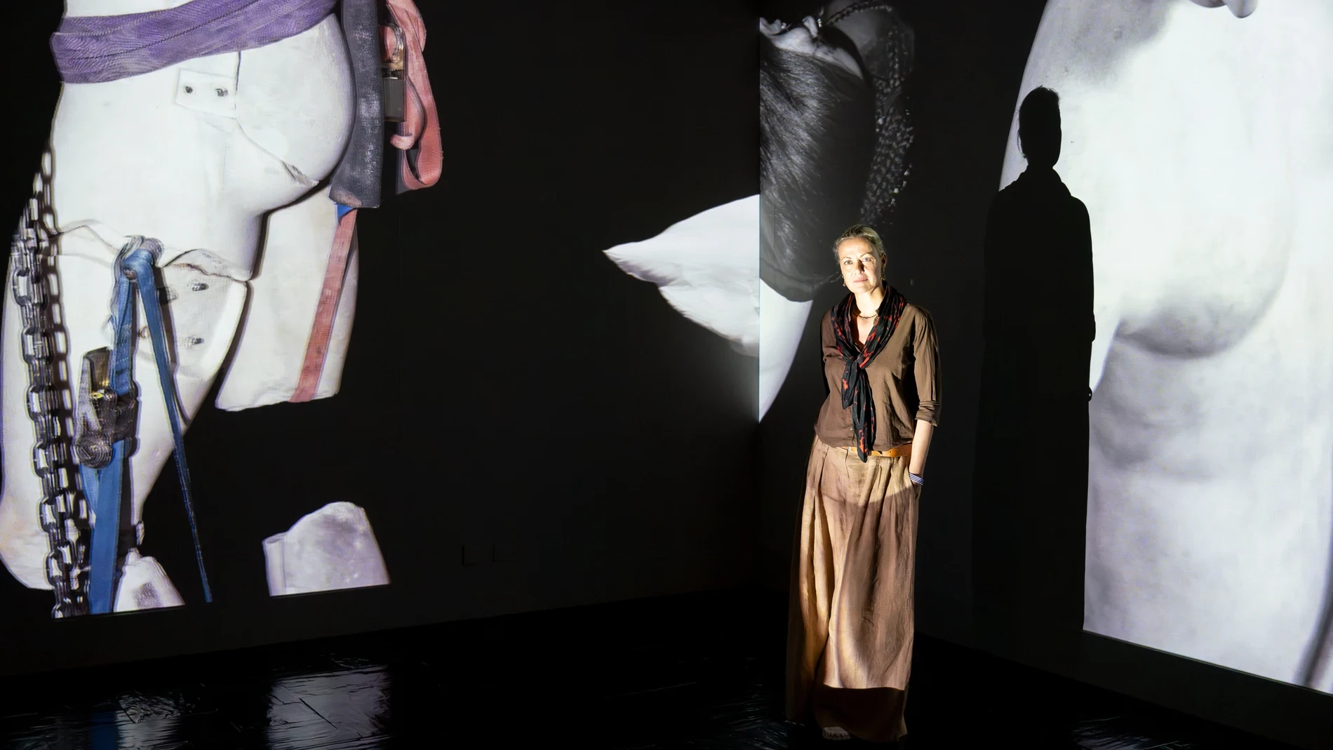 Las sombras iluminadas de Viviane Sassen aterrizan por primera vez en España