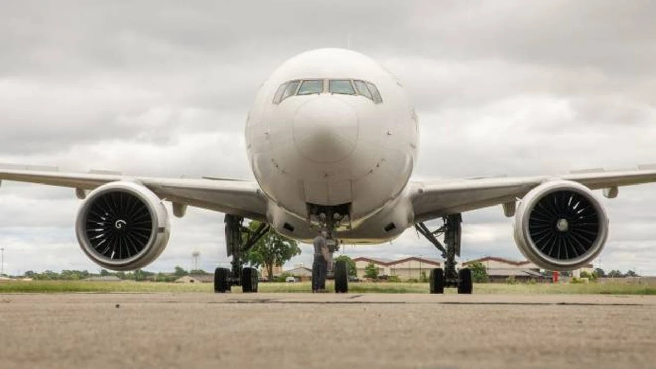 Un vuelo Reino Unido a Turquía se vio obligado a realizar un aterrizaje de emergencia tras una fuerte agresión de un pasajero a otro