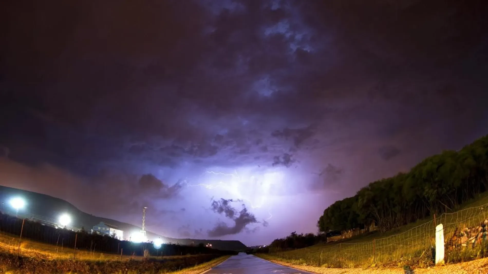 Alerta meteorológica por calor y tormentas: ¿Cuándo y dónde va a llover esta semana?