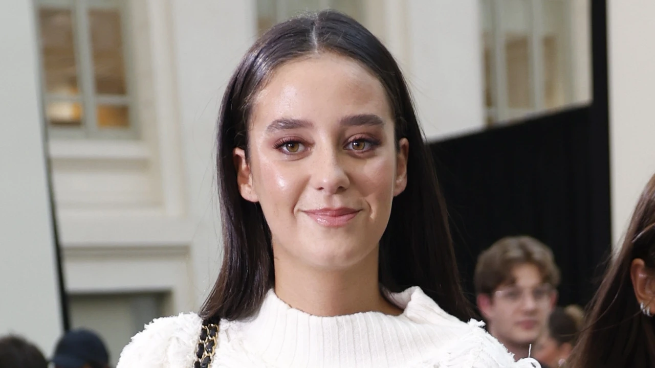 El jersey amarillo mantequilla de Victoria Federica que las chicas madrileñas querrán en su armario