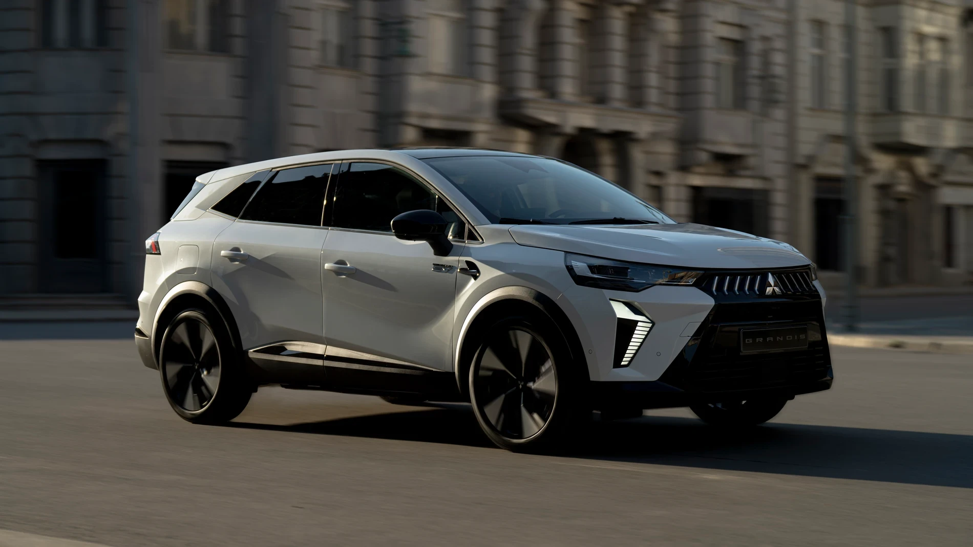 Grandis, el SUV compacto de Mitsubishi para todo uso