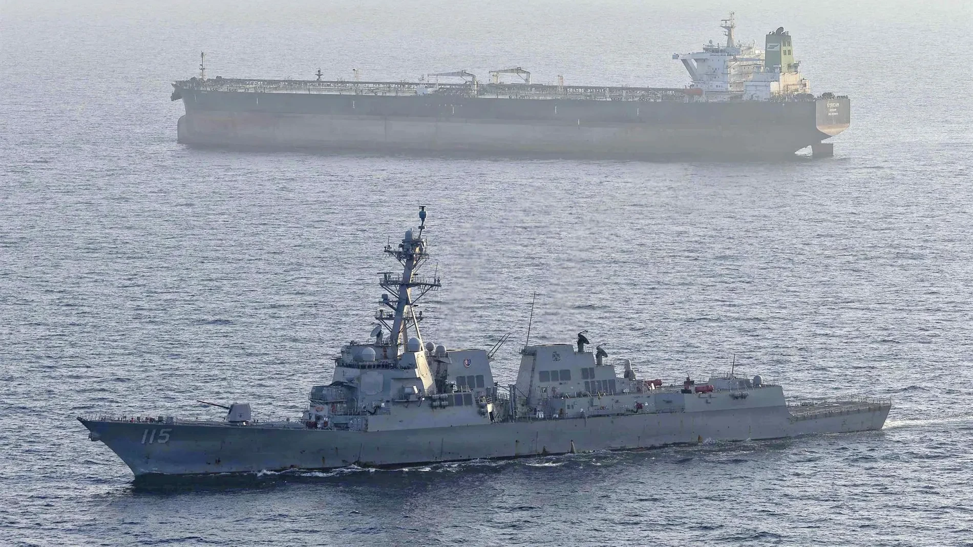 Trump ordena ataques contra barcos iraníes cerca de Ormuz 