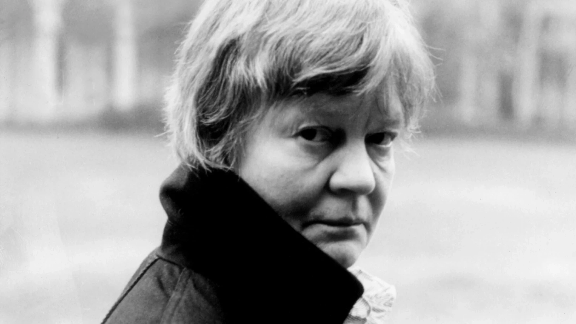 Iris Murdoch, la filósofa que enseñó a mirar