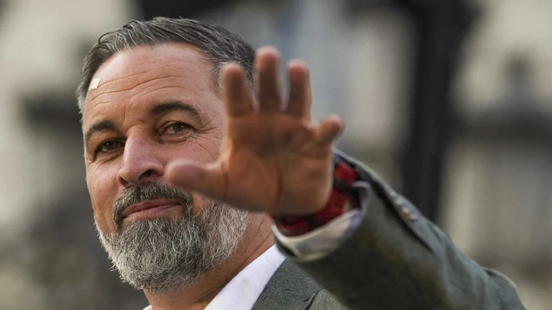 Vox ya no salva a Sánchez