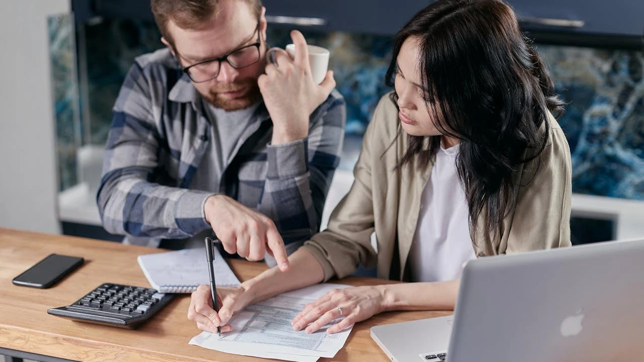 De ahorrador a inversor: cinco razones para poner el dinero a trabajar cuanto antes