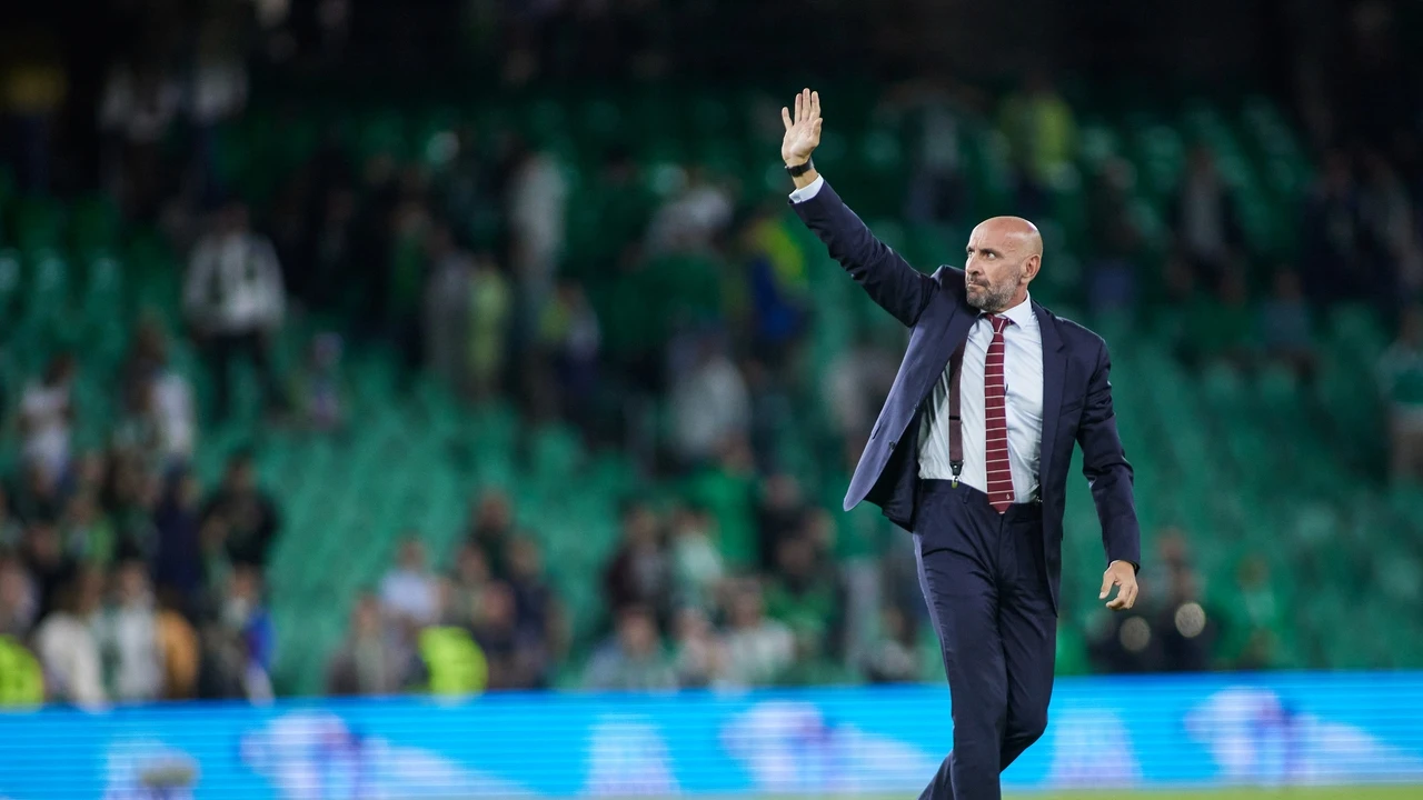 Monchi pone en su sitio a Guardado: “Lo que tendría que gacer es estar callado”