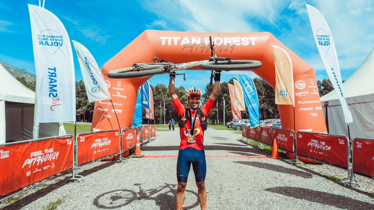 Luis Ángel Maté, primer ganador en la historia de la Titan Forest Patagonia