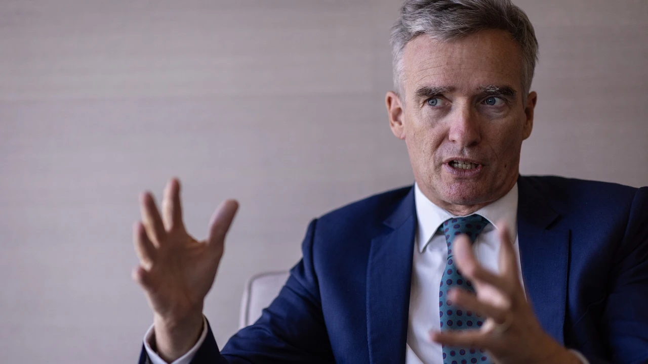 Alex Ellis, embajador británico: «Lo más complejo del acuerdo de Gibraltar ha sido el asunto de la soberanía»