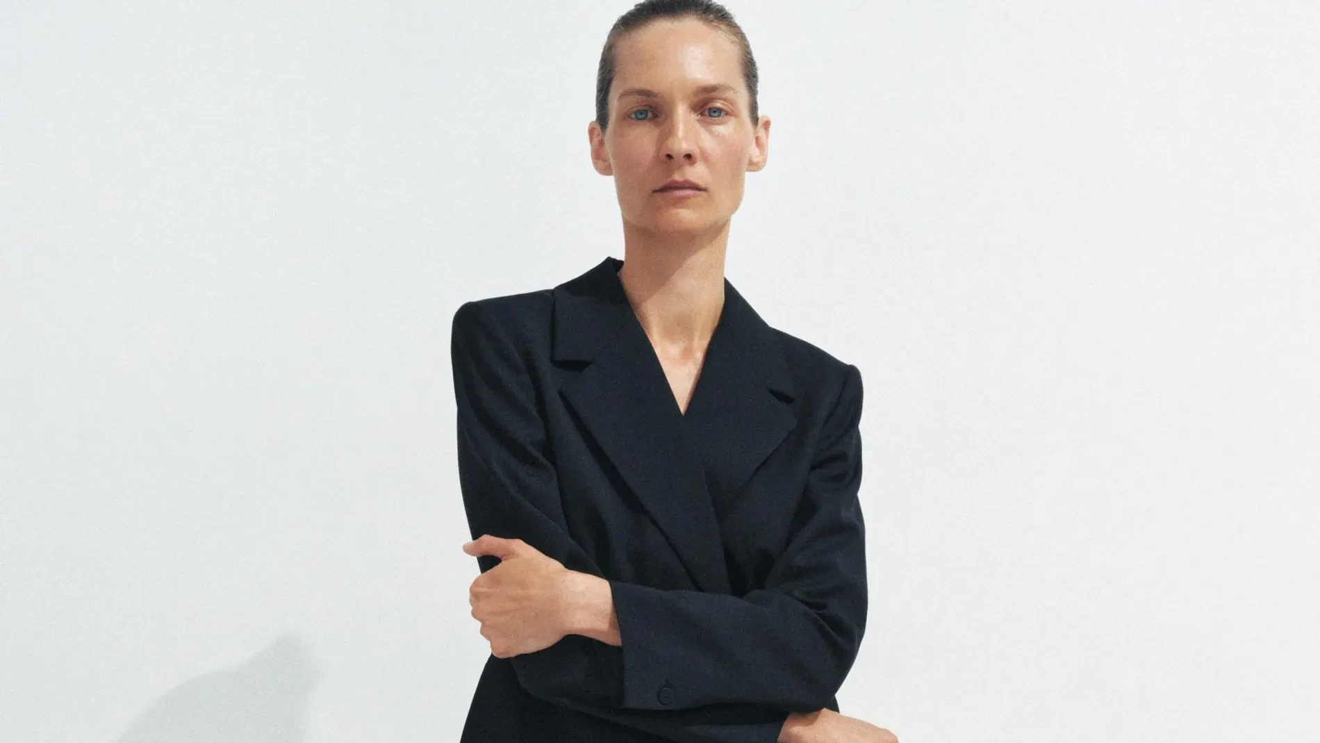 Este traje de Zara con volantes es perfecto para triunfar en la noche del Pescaíto 2026