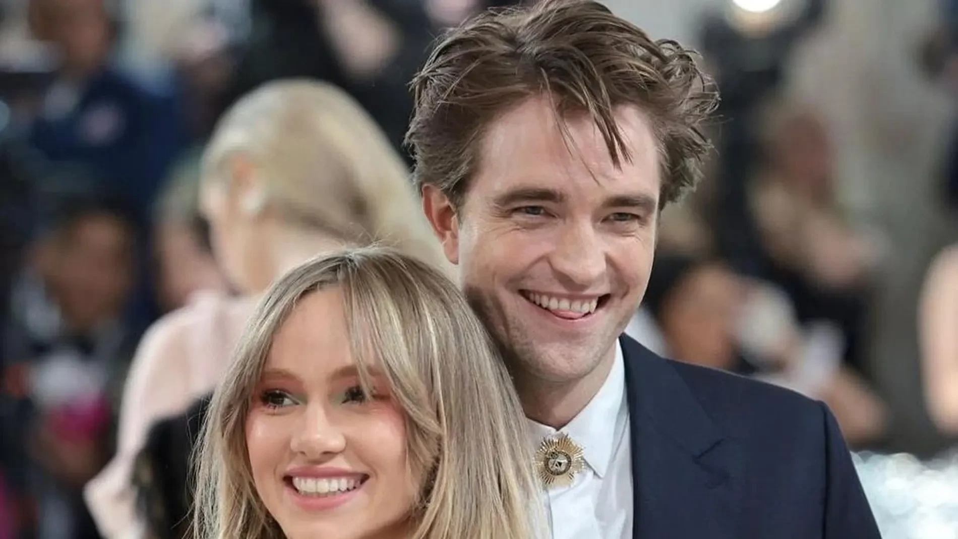 La inesperada confesión de Suki Waterhouse sobre la maternidad y su relación con Robert Pattinson