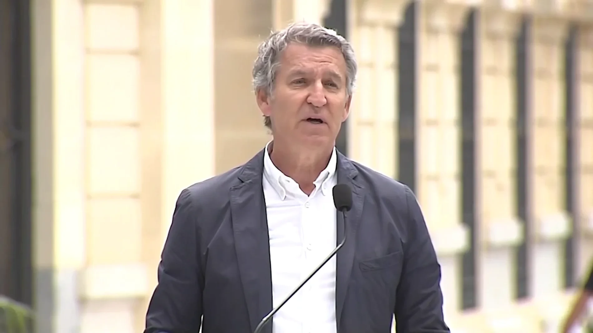 Feijóo lamenta que los socios mantengan al Gobierno 