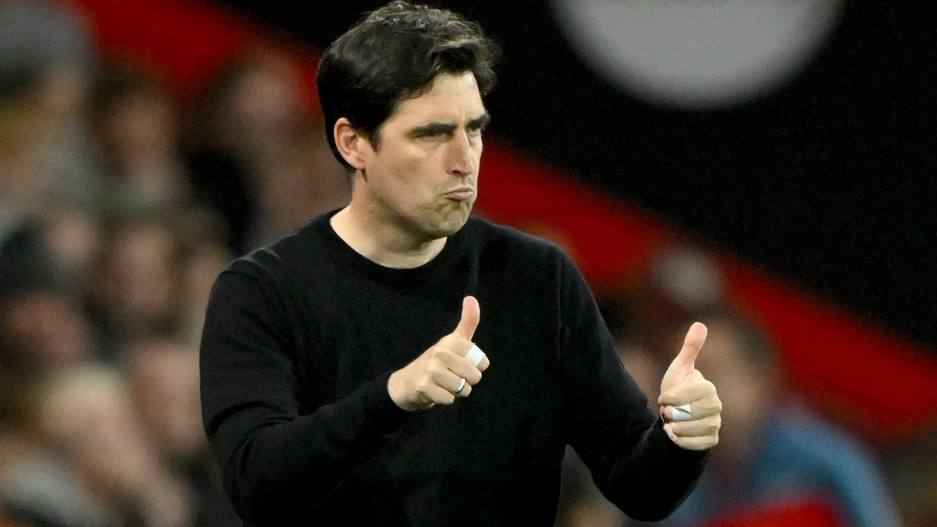 Ofrece 4 millones por temporada a Iraola para que firme como su nuevo entrenador