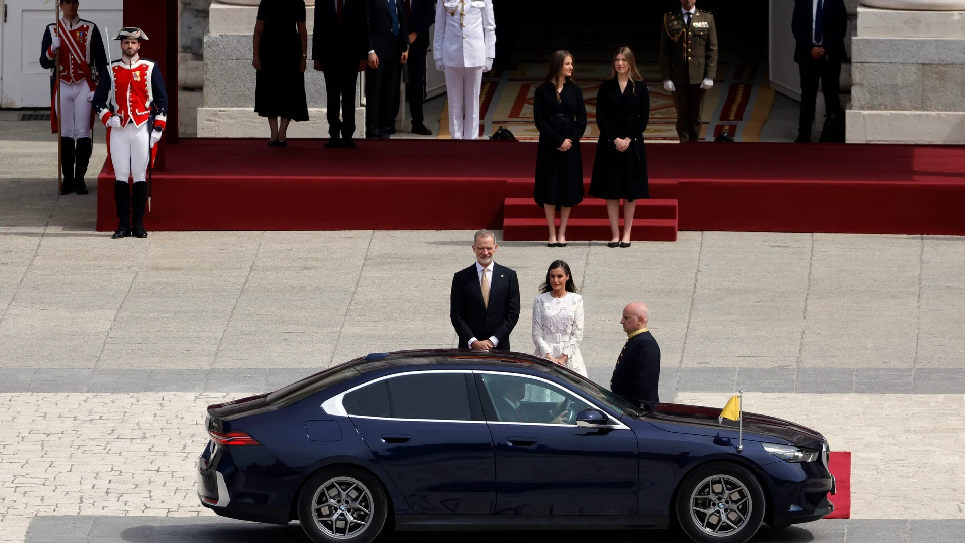 BMW 760Li High Security, así es el coche de la comitiva del Papa León XIV que recorre Madrid