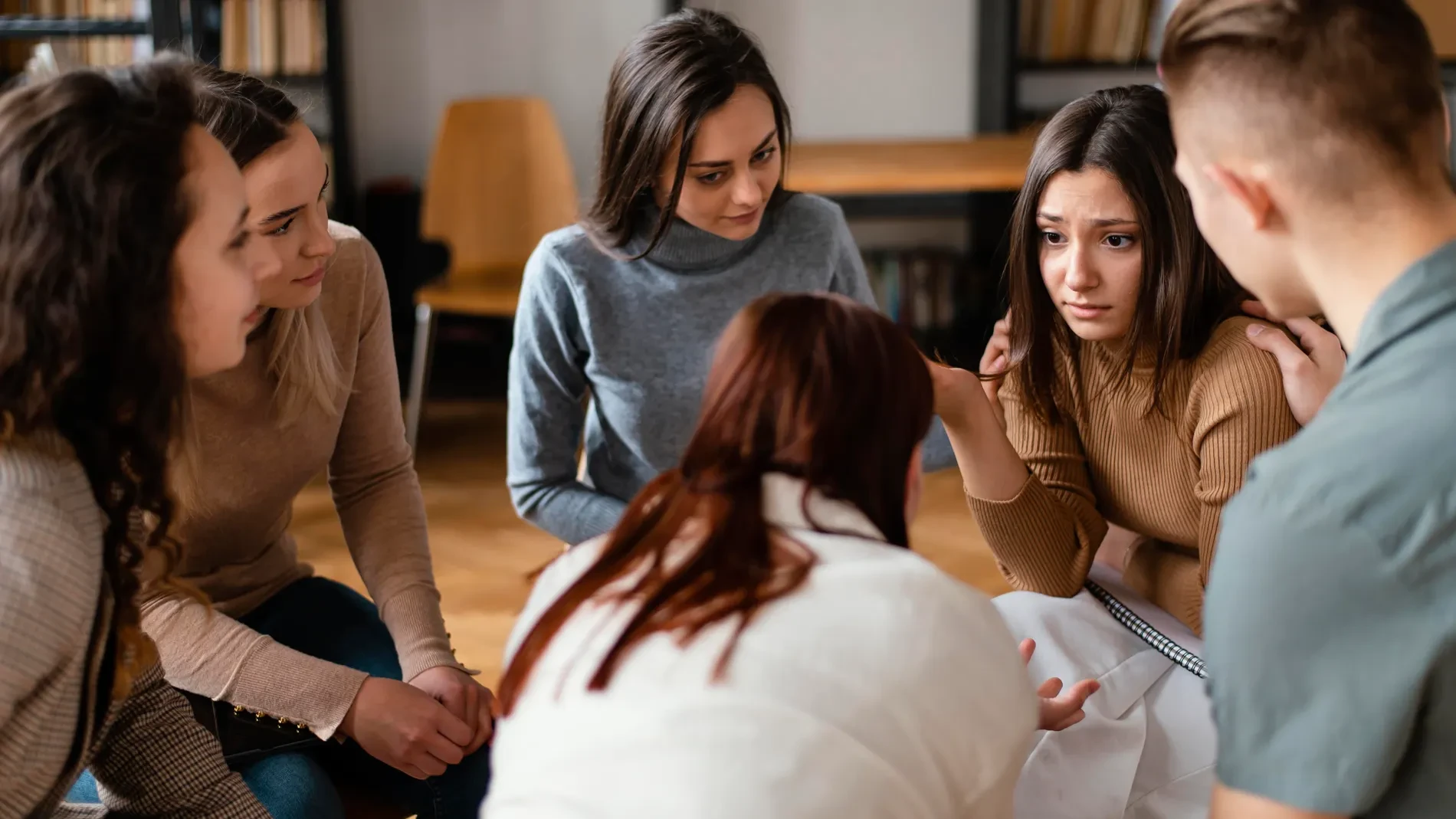 La psicología explica por qué las personas más amables se pueden llegar a sentir solas a pesar de tener muchas amistades