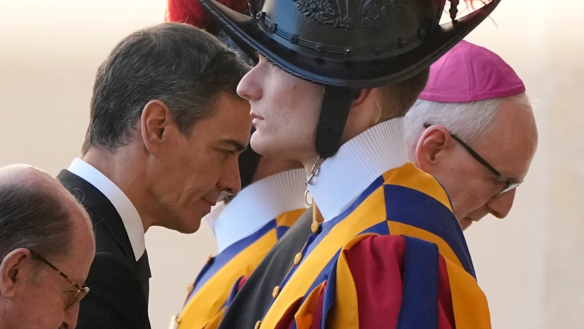 Sánchez se reúne con el Papa León XIV en el Vaticano y abordan la necesidad de diálogo entre Iglesia, Gobierno y la sociedad
