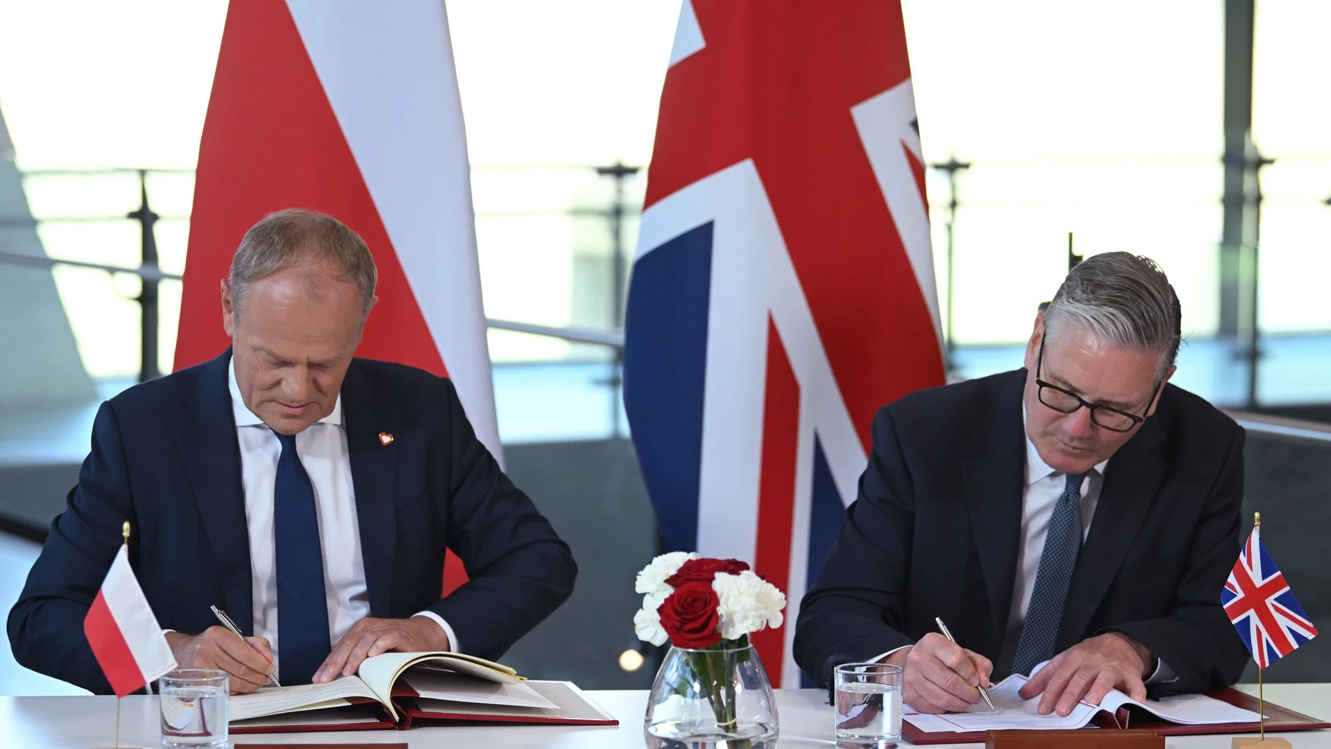Reino Unido y Polonia sellan una alianza estratégica para reforzar la seguridad europea