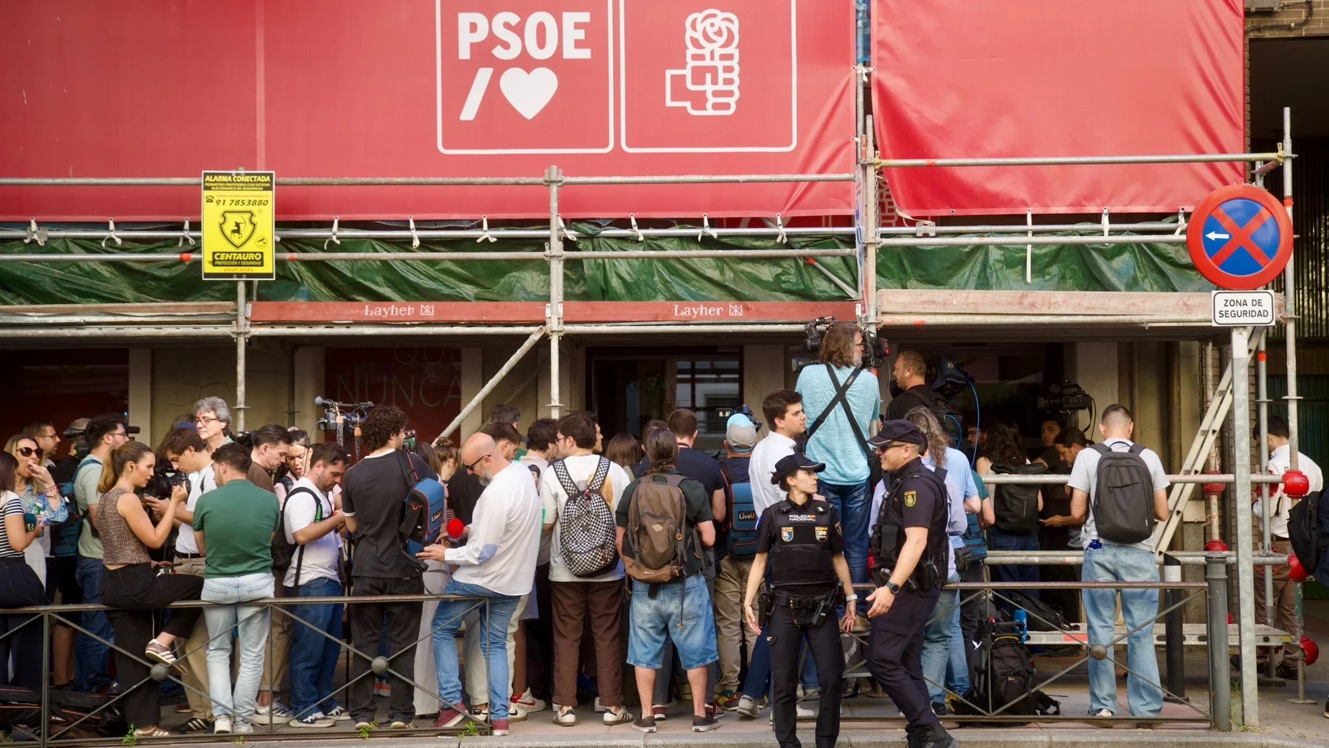 Guardias civiles temen que el Gobierno haga desaparecer la UCO como hizo con OCON SUR