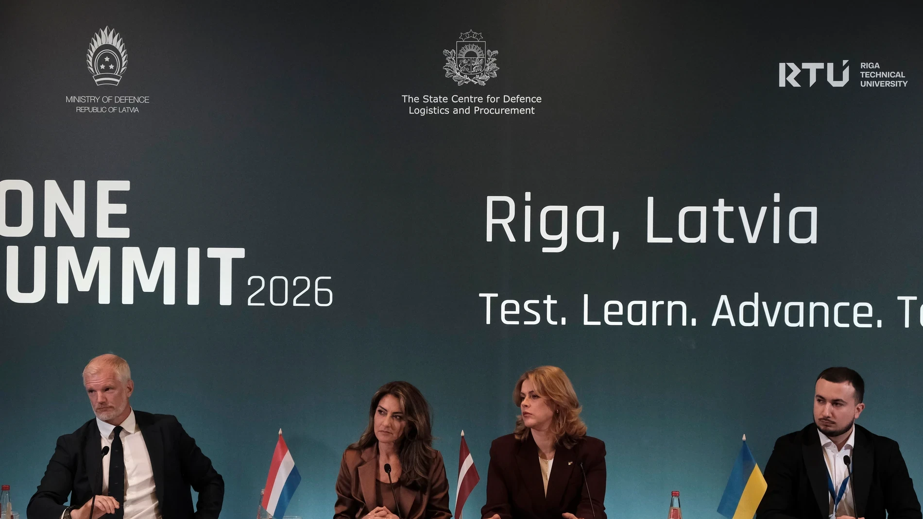 Reino Unido abre la puerta al uso de armas autónomas sin intervención humana