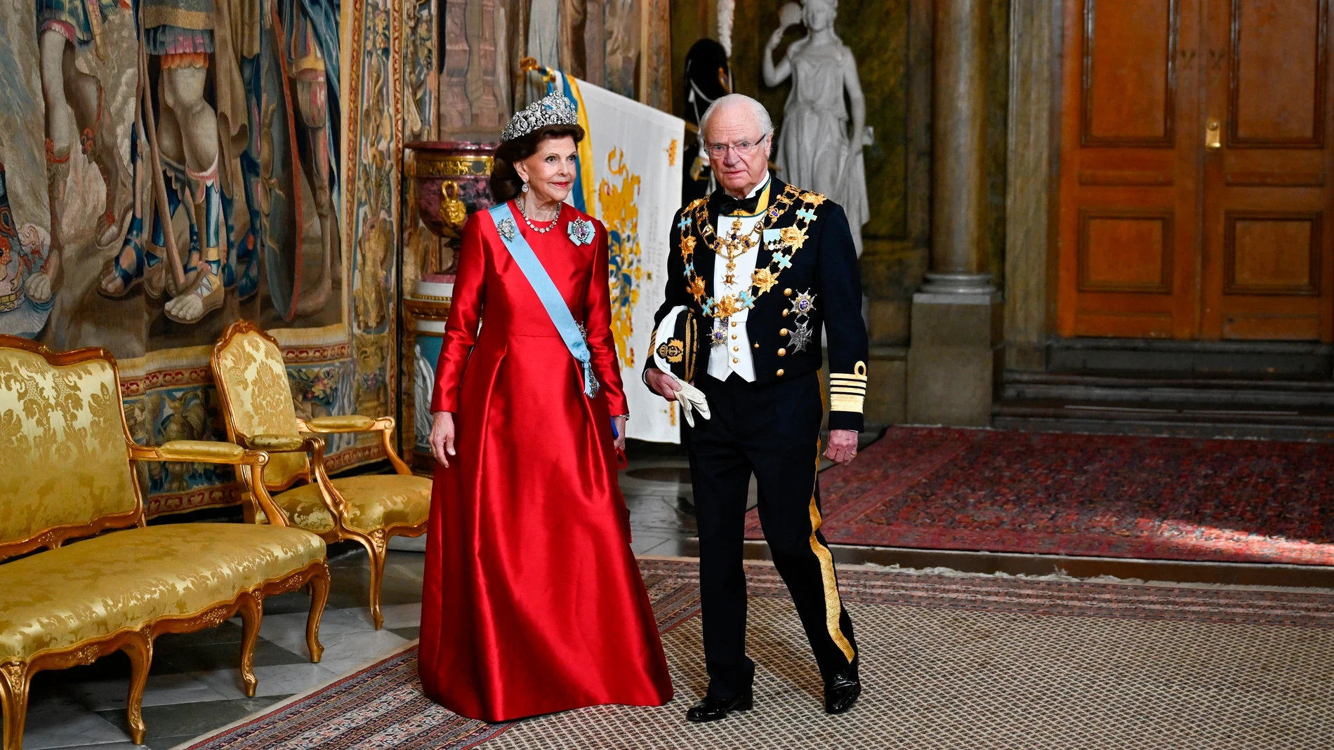 Silvia de Suecia y sus hijas brillan en el 80 cumpleaños del rey Carlos Gustavo: tiaras históricas, piedras intercambiables y una noche de máximo esplendor