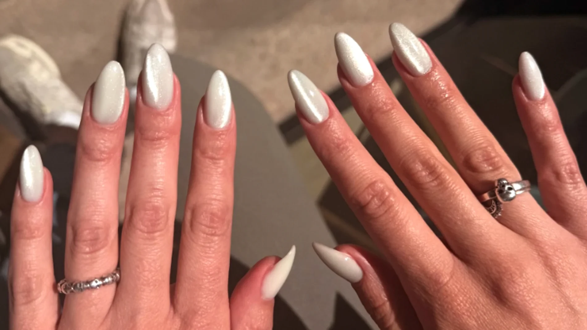Las manicuras con textura serán las más buscadas del verano y estas son las que más veremos