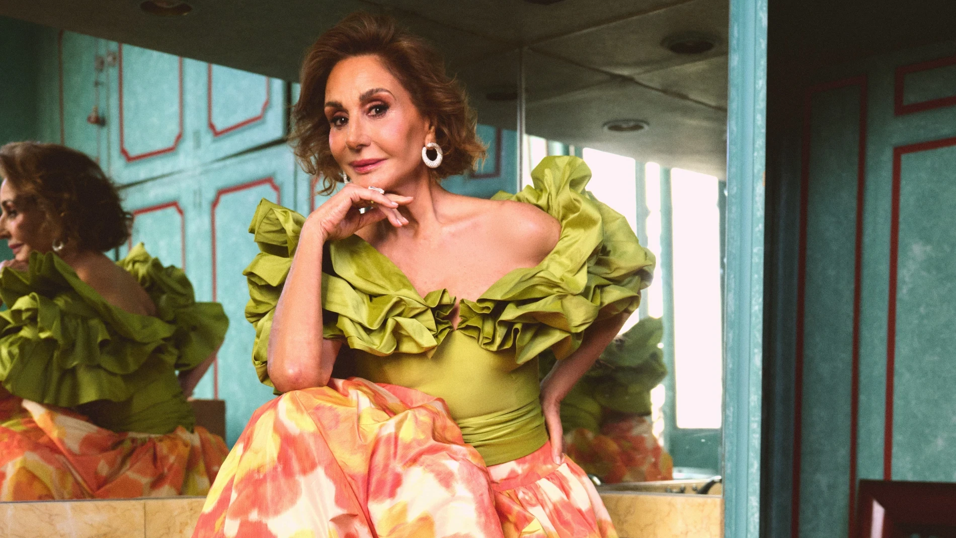 Naty Abascal tiene el vestido de invitada más bonito de la temporada: estampado floral, volantes XL y sello Redondo Brand