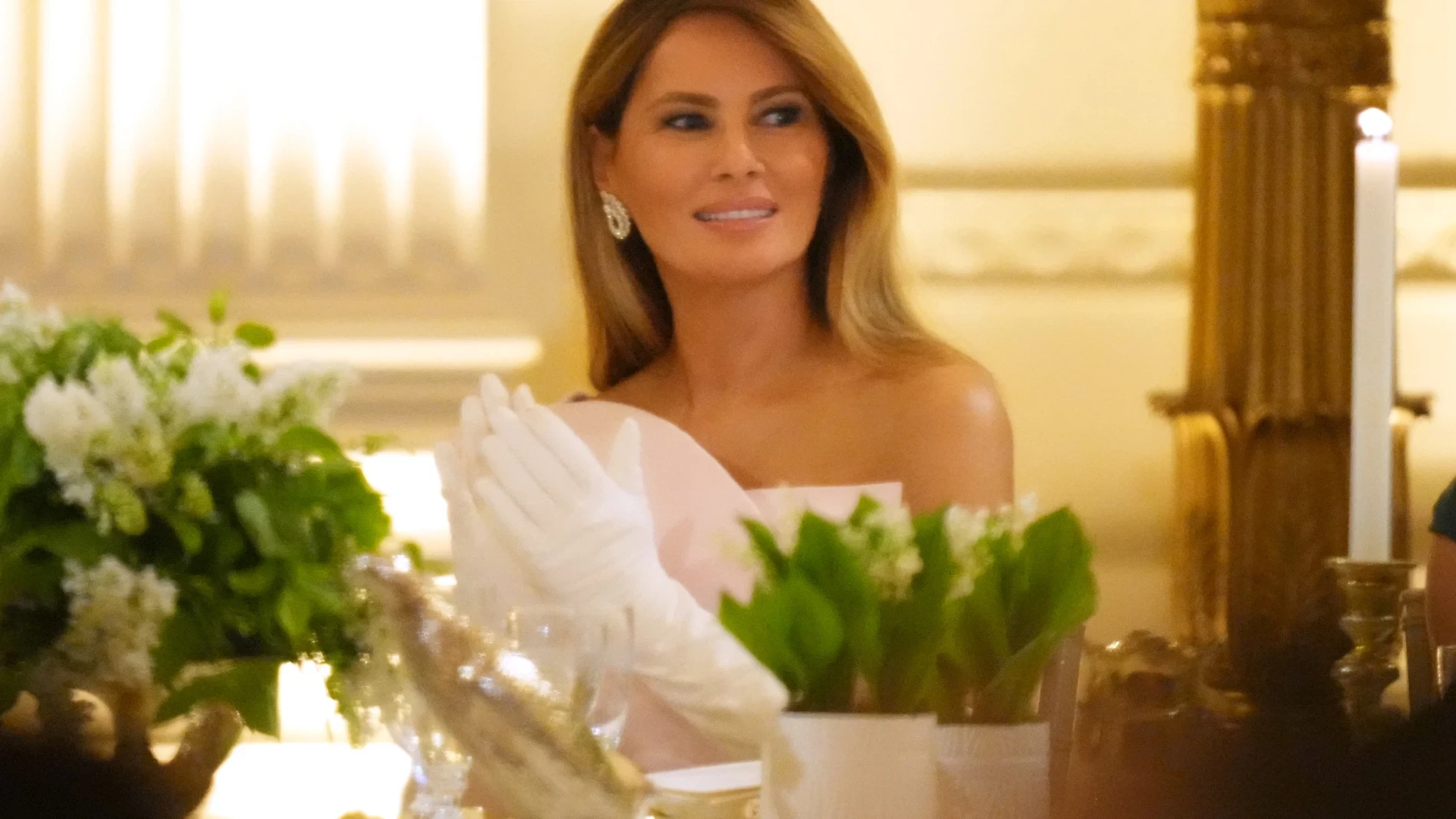 Melania Trump deslumbra de rosa empolvado y eclipsa a Camila en la cena de Estado en la Casa Blanca: duelo de estilo (sin tiara) que marca un antes y un después