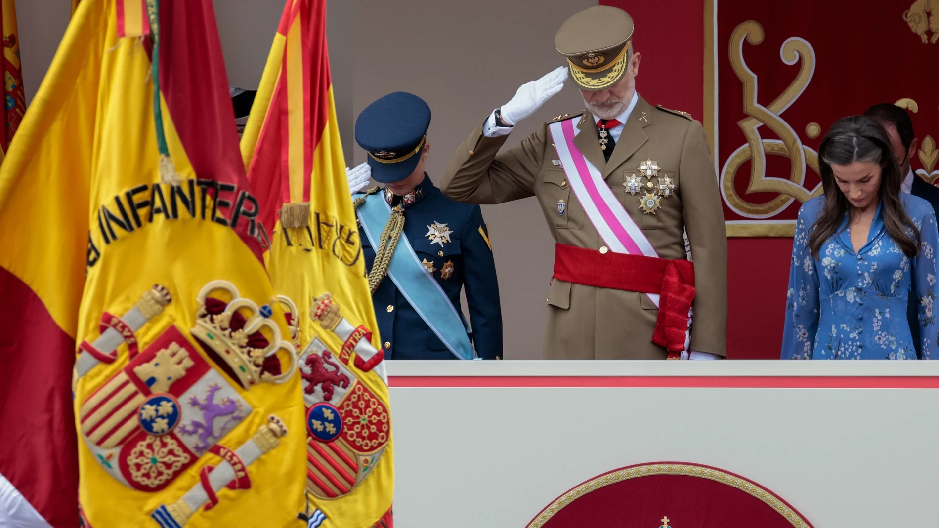 La Princesa Leonor se estrena en el Día de las Fuerzas Armadas en un desfile deslucido sin aviones ni paracaidistas
