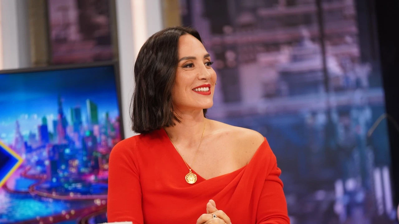 Tamara Falcó se apunta a la moda más rebelde con los vaqueros rotos que enfadan a todas las madres