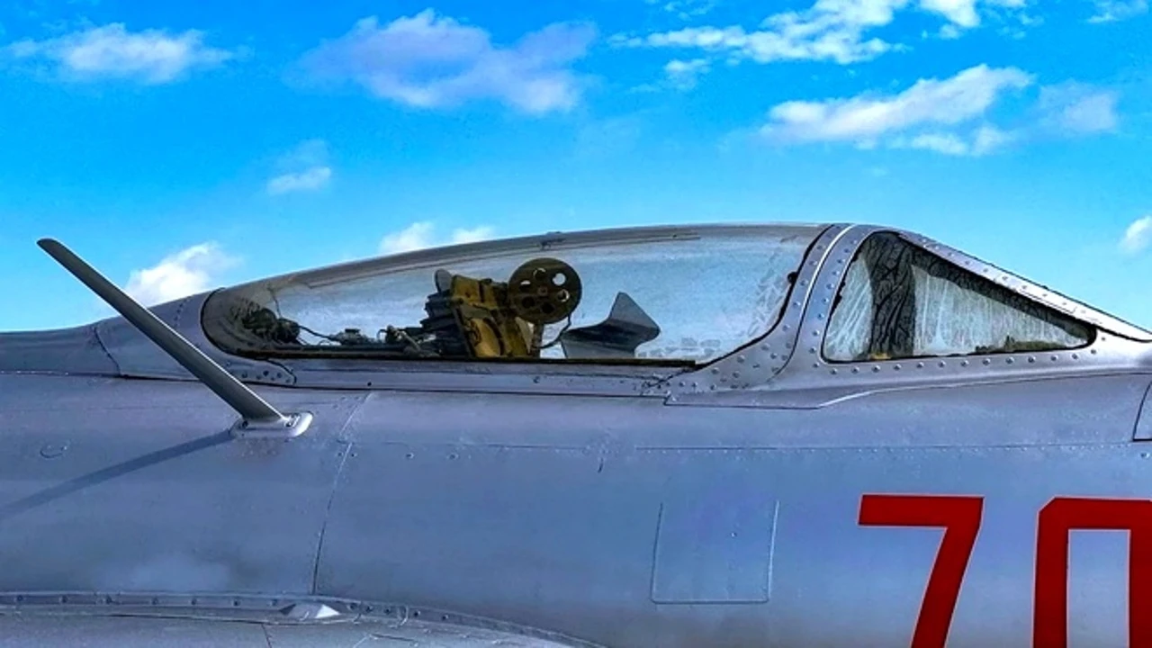 China convierte cazas soviéticos de los años 50 en drones armados con bombas de 250 kilos
