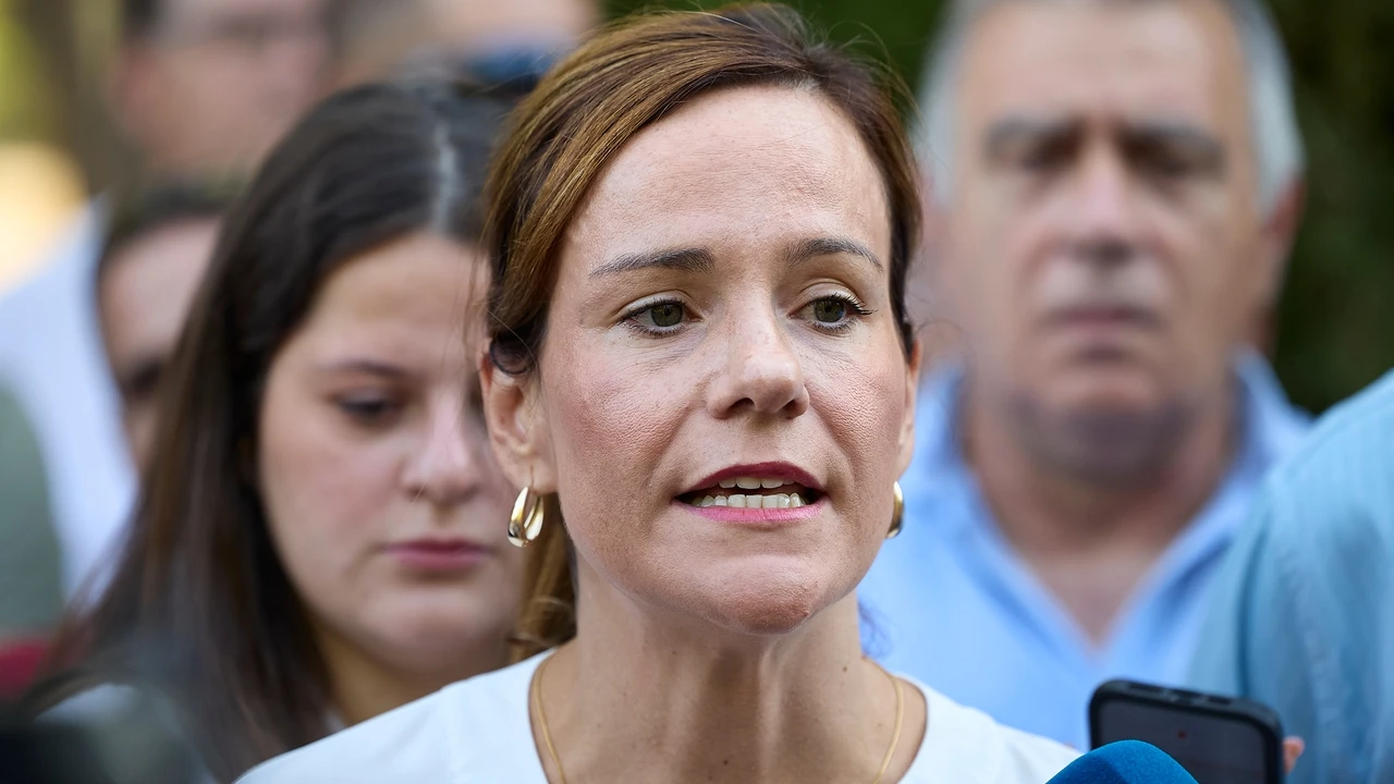 Vox afea la labor de Ayuso y mantiene su hoja de ruta centrada en la migración