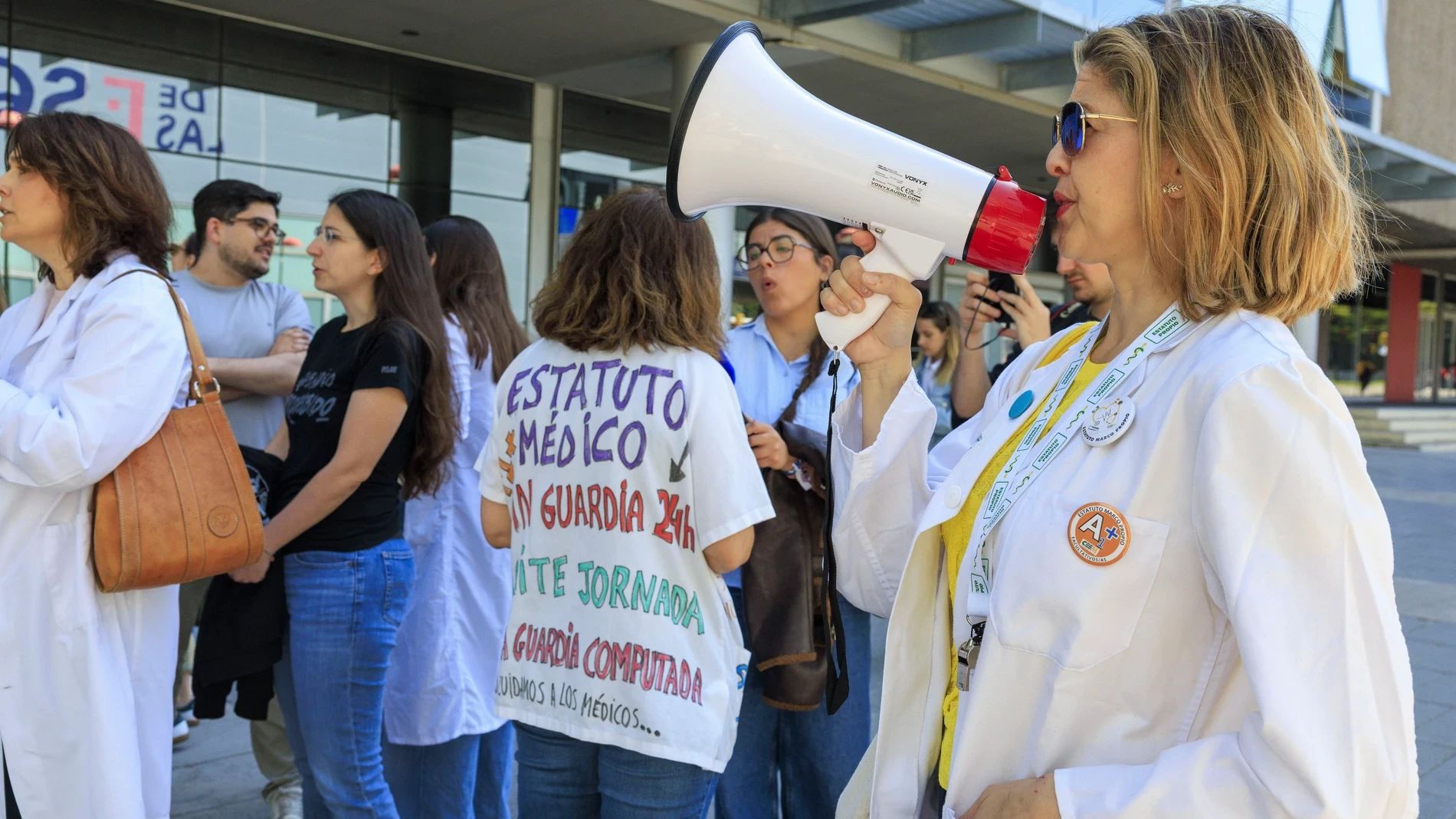 Por qué hacen huelga los médicos: tercera protesta del año tras el inmovilismo de Sanidad