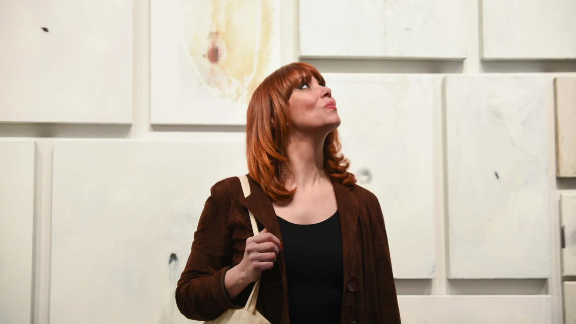 La artista Paula Bonet denuncia daños y el robo de una pieza tras la salida de su acosador de prisión