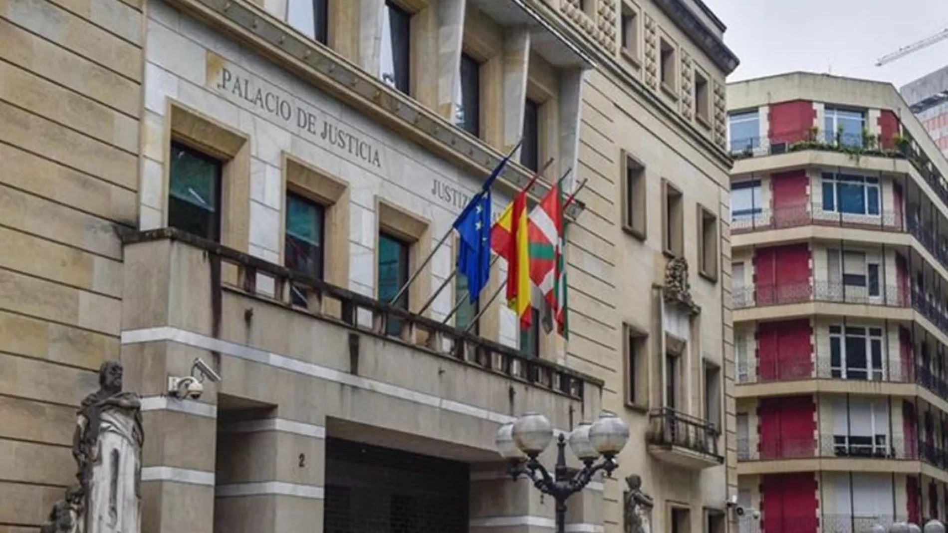 Eliminó un correo para ocultar que se terminó su jornada laboral antes de tiempo, ahora la justicia confirma su suspensión de 20 días de empleo y sueldo