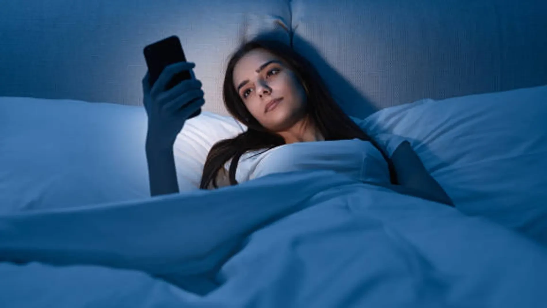 Acostarse después de esta hora puede aumentar el riesgo de sufrir problemas de salud mental, según un estudio