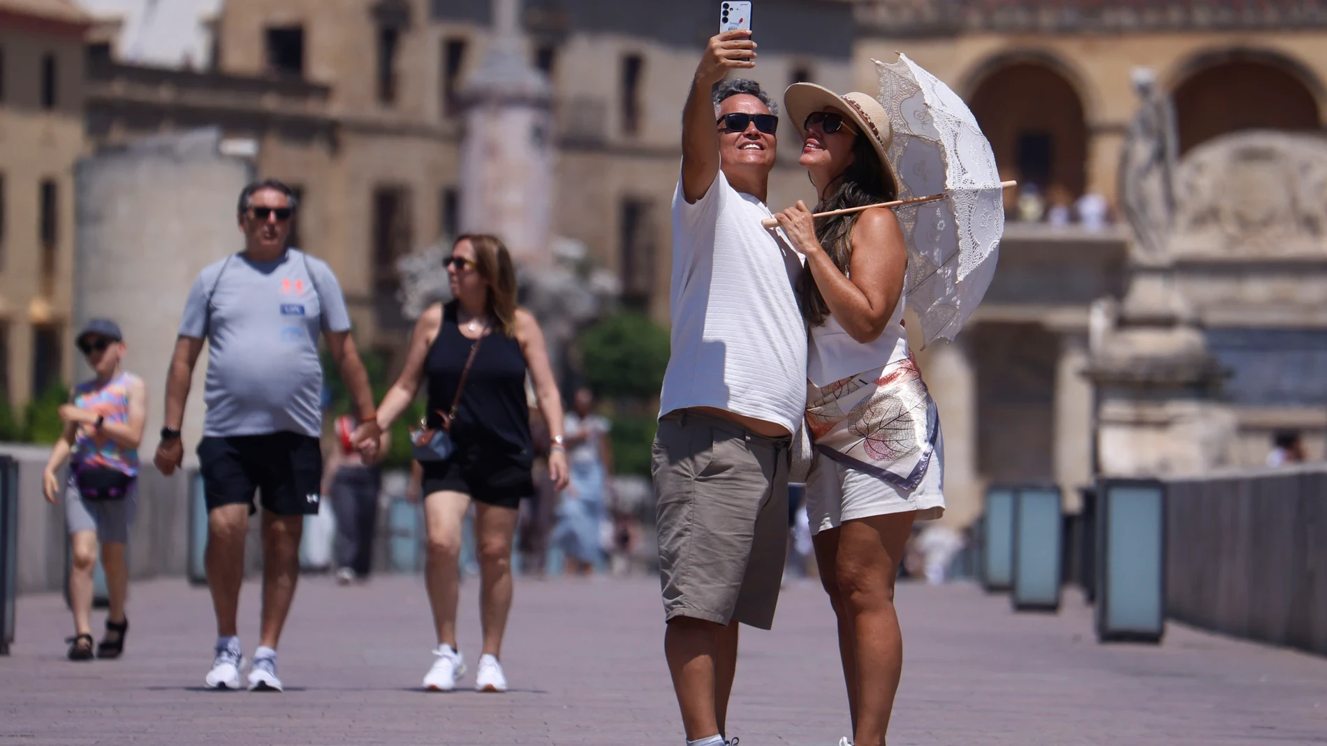 Un mayo de pleno verano deja temperaturas récord en 80 años en España