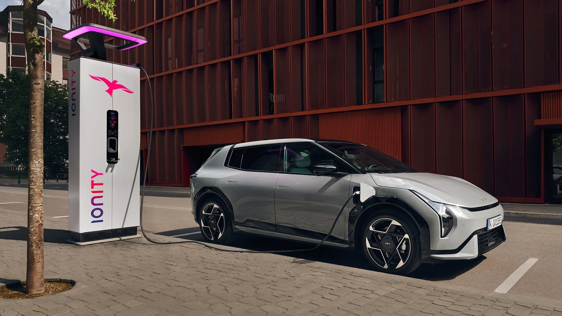 Kia, galardonada con el premio Ayvens de Sostenibilidad