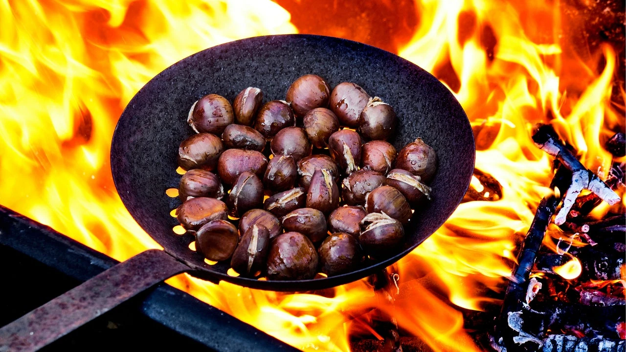 Adiós a las castañas quemadas: el truco japonés para conseguir el resultado perfecto