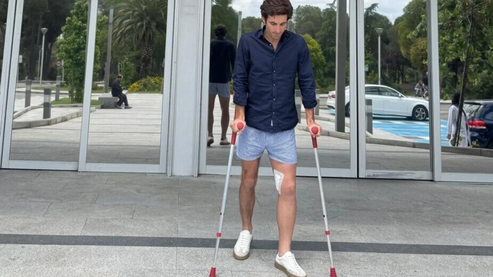 Alberto Durán regresa al hospital de urgencia por una fuerte infección en la pierna