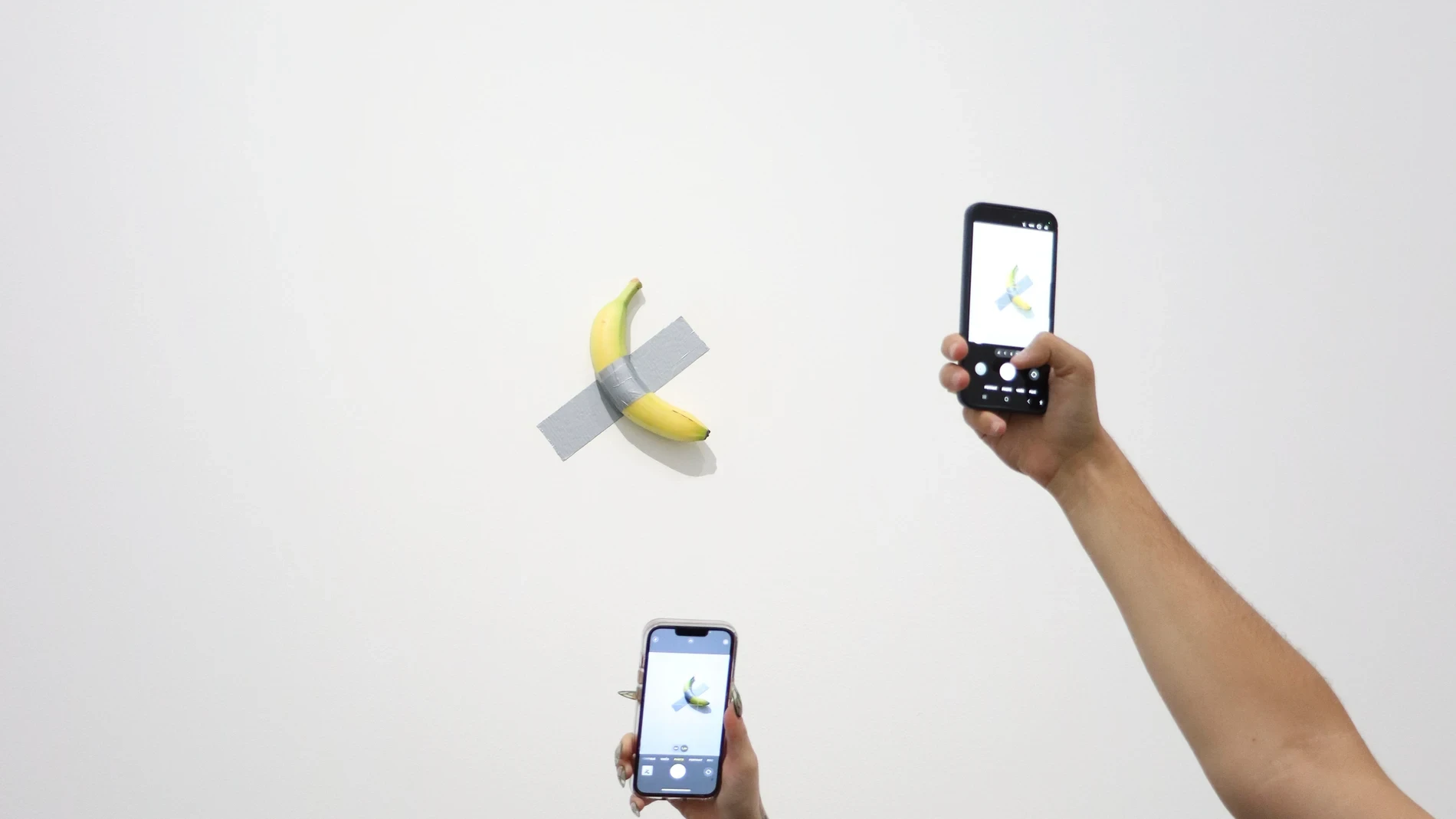 El Centro Pompidou-Metz presentará cargos por el robo del plátano de Cattelan