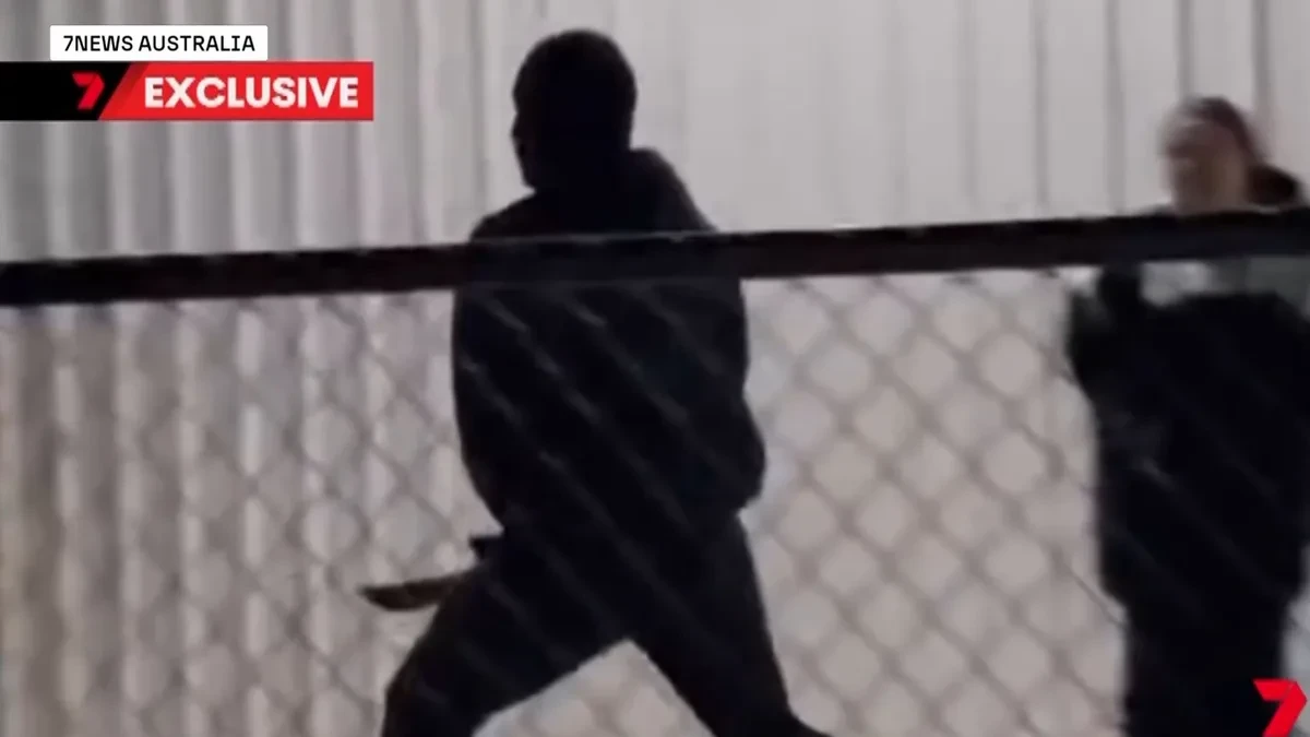 Dos encapuchados armados con machetes siembran el pánico en un torneo de rugby en Australia