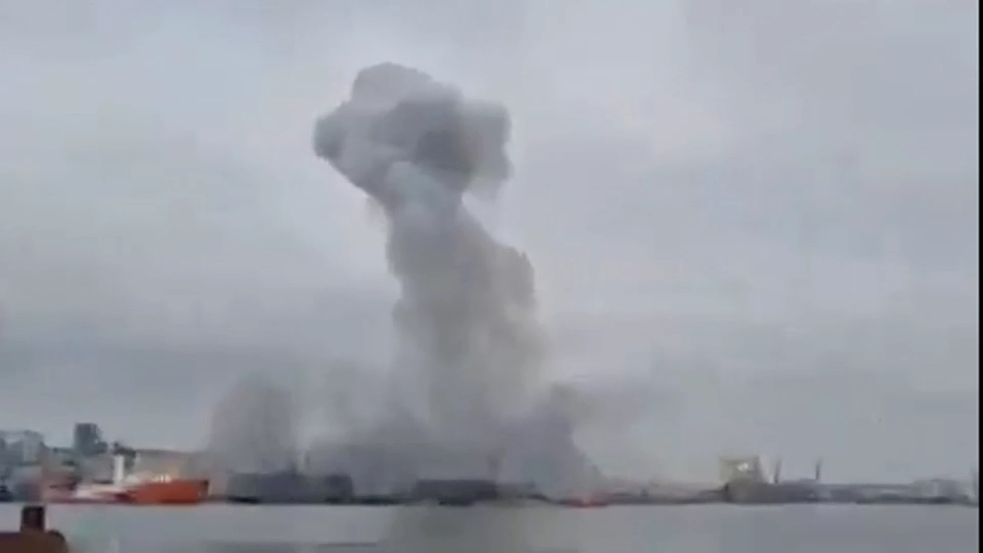 Un dron marítimo explota en un puerto de Rumanía y Ucrania admite que era suyo