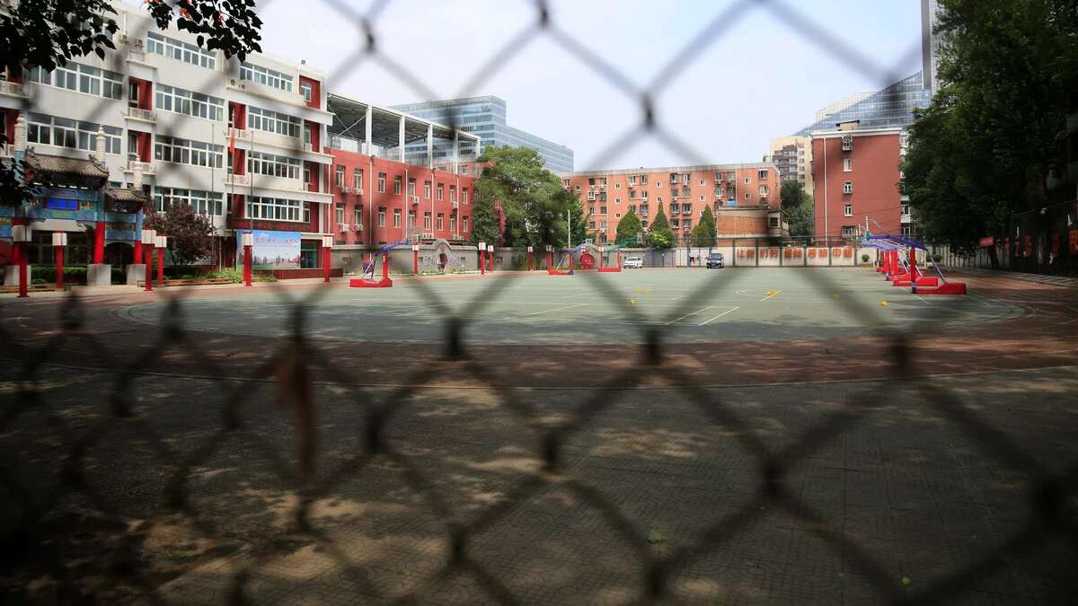 Brutal paliza a una niña de 12 años en Palma: fueron a buscarla a la salida del colegio para aclarar sus diferencias