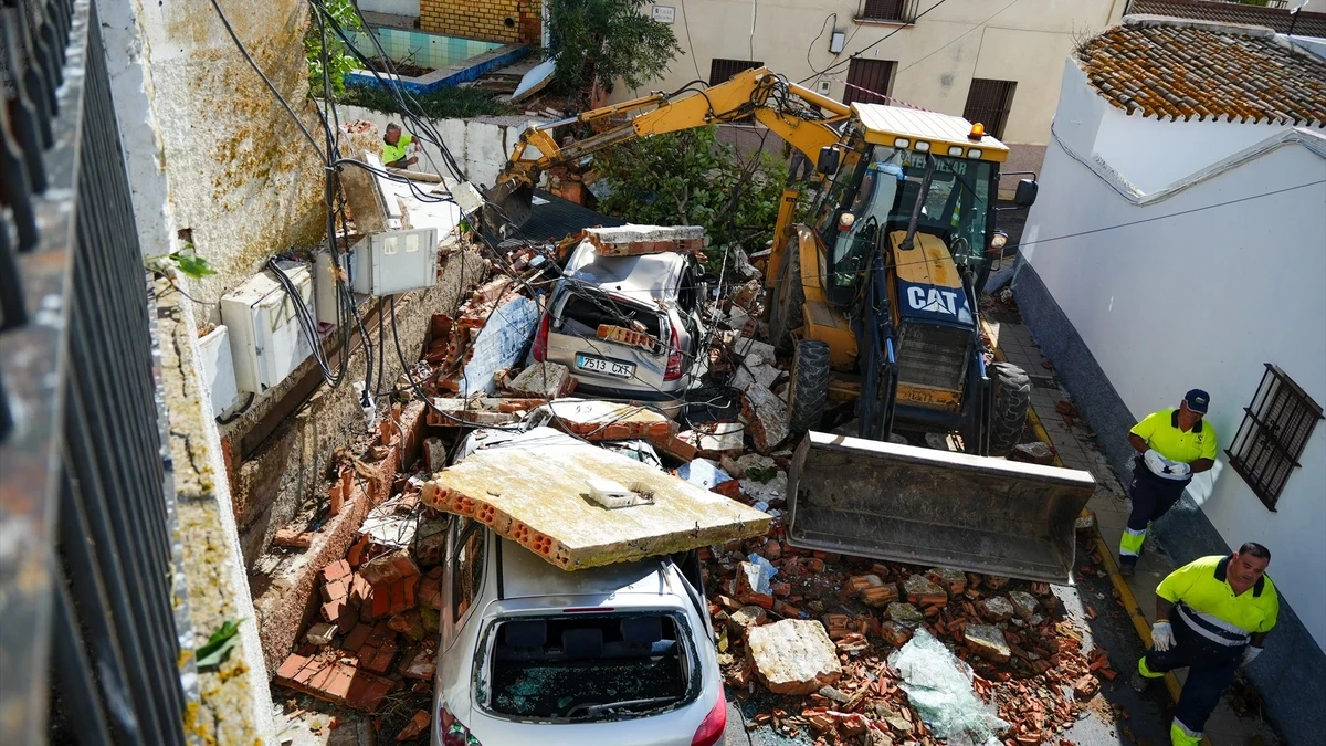 Muere el hombre herido al caerle encima una terraza por un tornado en Gibraleón, Huelva