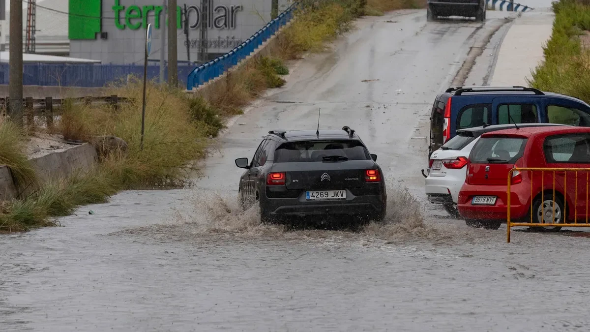 Última hora del temporal en directo: las fuertes lluvias mantienen la alerta naranja en Valencia, Alicante, Mallorca, Ibiza y Formentera