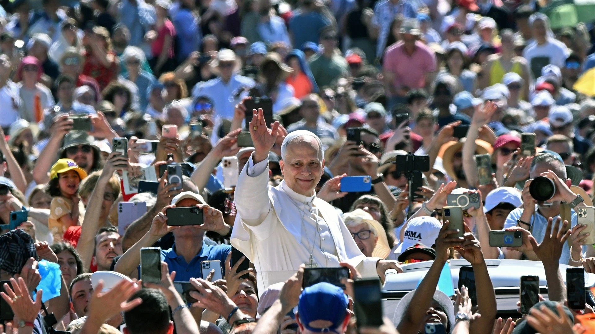 Madrid se prepara para la visita del Papa: cortes de tráfico, teletrabajo y pantallas gigantes