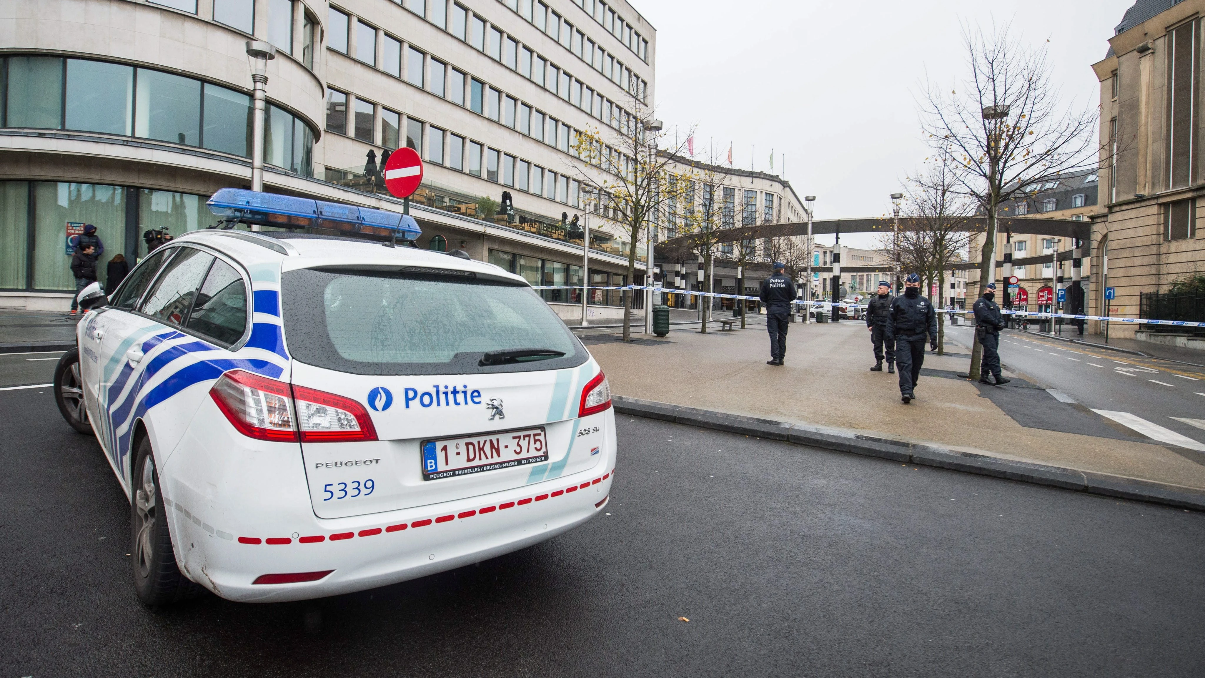 Varios muertos tras una colisión entre un autobús escolar y un tren en Bélgica