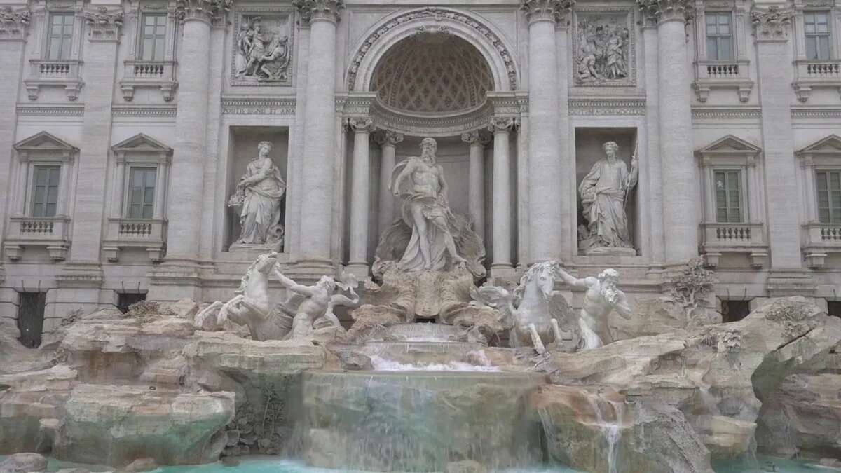 La Fontana di Trevi reabre con restricciones tras una restauración histórica